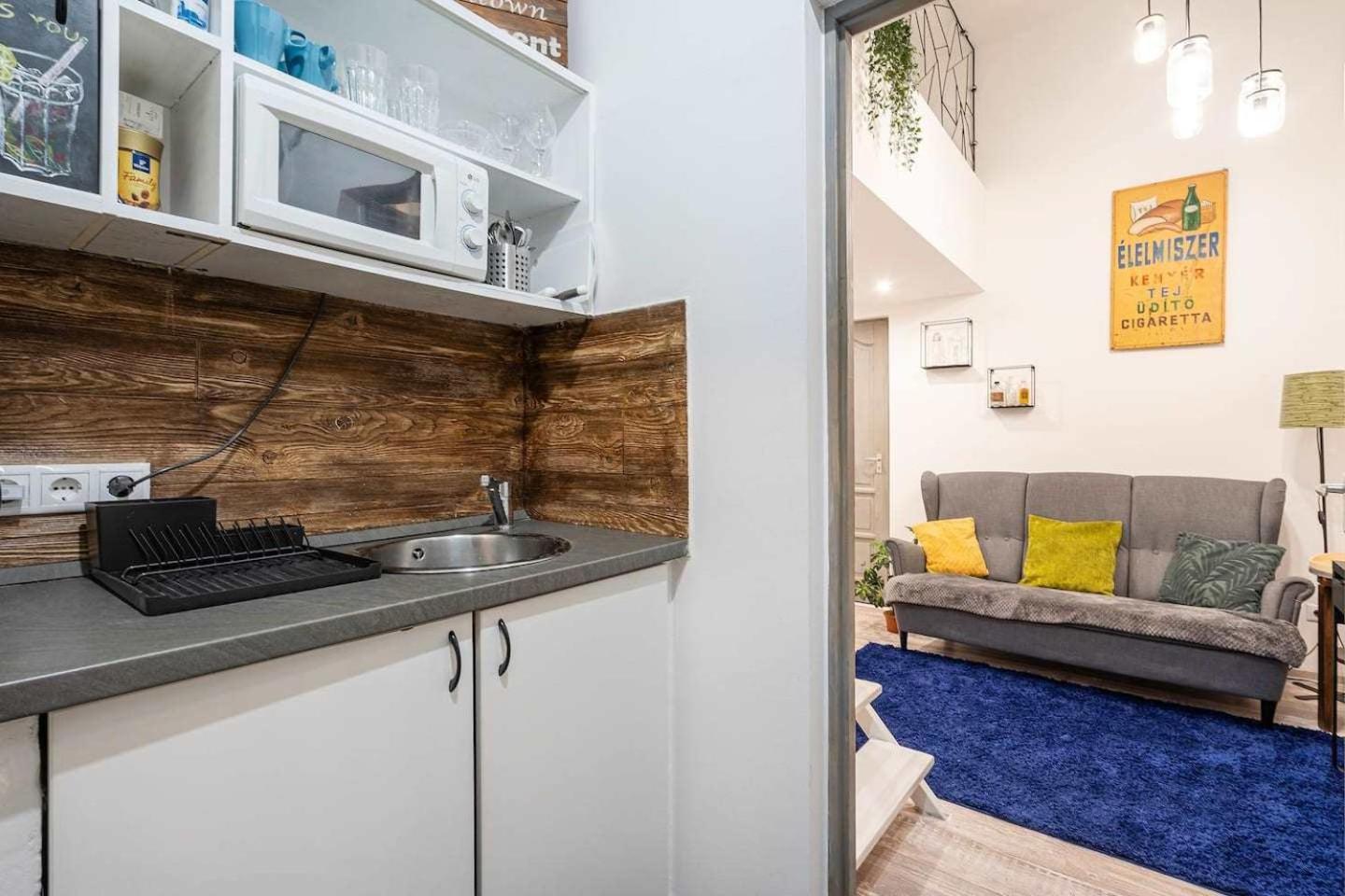Apartment Vintage Downtown Escape 2 Baths 2 Beds *