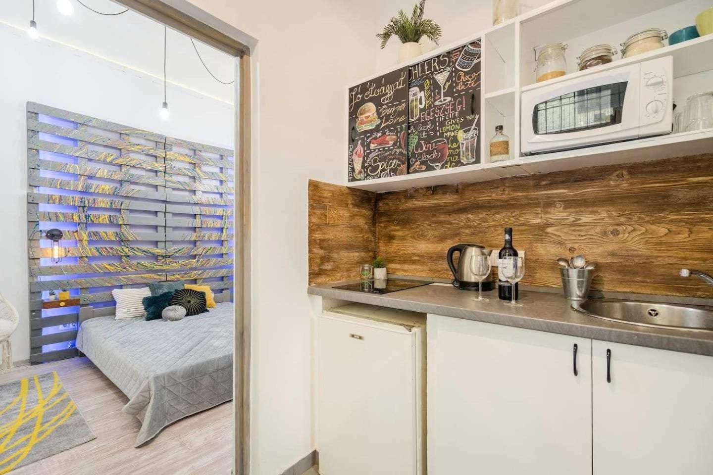 Vintage Downtown Escape 2 Baths 2 Beds